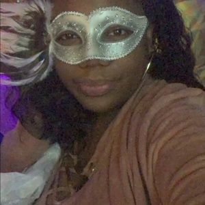 Meet your Posher, Jasmine